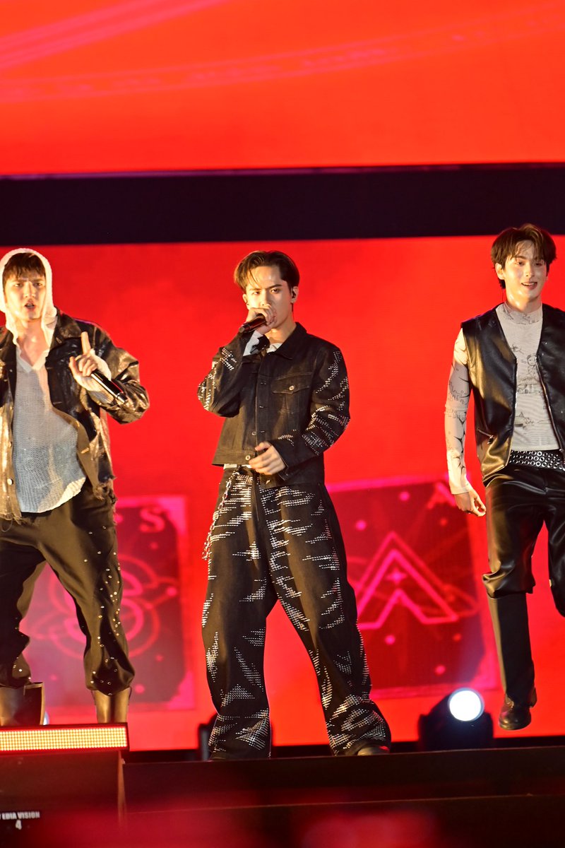 iconsiam's tweet image. มิวอ้อนบนเวทีเคานต์ดาวน์ที่ไอคอนสยามครั้งนี้บอกเลยว่าเกินต้าน หวังว่าในอนาคตจะได้เจอกันอีกนะ🥺💖🫶🏻

ATLAS COUNTDOWN ICONSIAM
 
#ATLASxICONSIAM 
#ATLASth #ATLAS_th #CountdownatICONSIAM #AmazingThailandCountdown2026 #เคานต์ดาวน์ที่ไอคอนสยาม #ICONSIAM