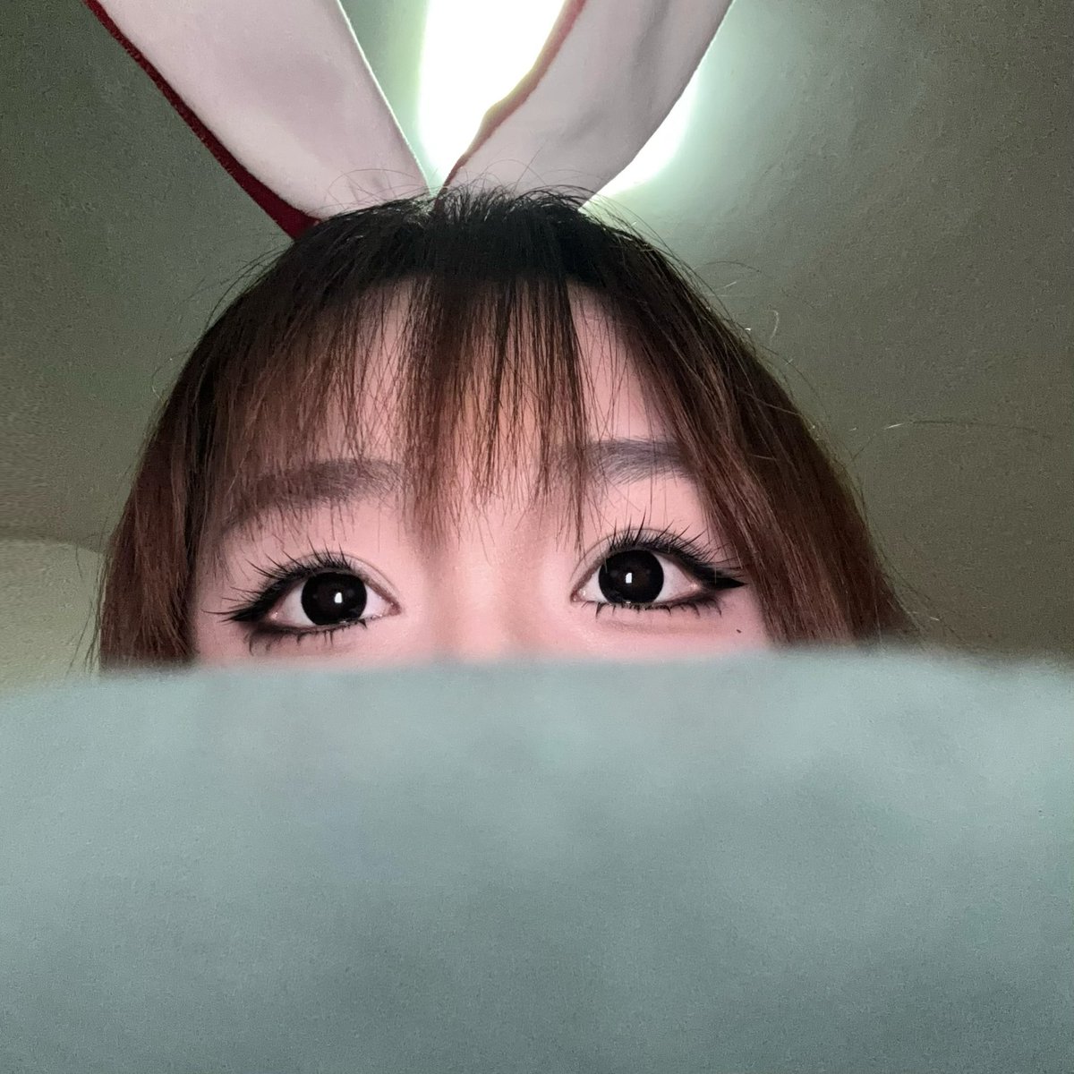 xiaohan_5's tweet photo. 让我看看谁还没乖乖睡觉 https://t.co/uxULY834Z4