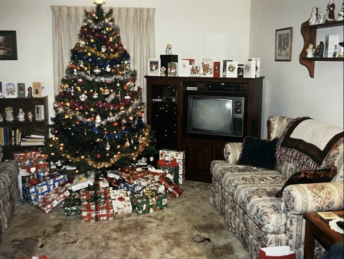 Fleetwood Walking Guy tweet media