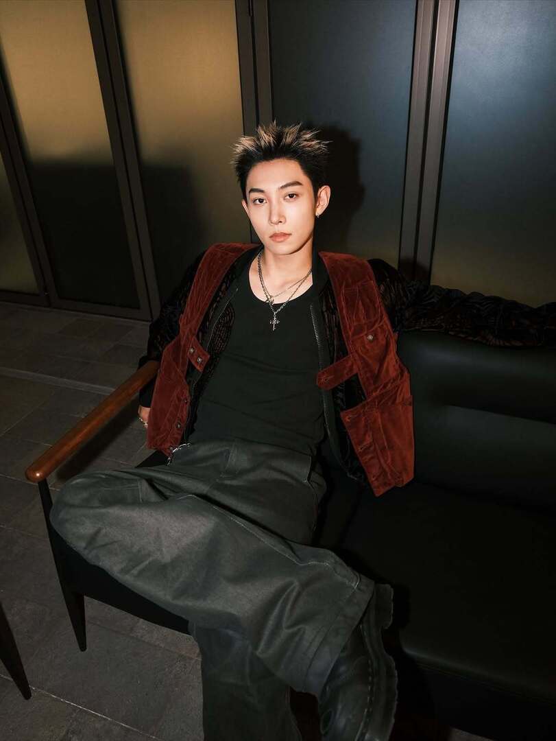 selfolssi ♤ tweet media