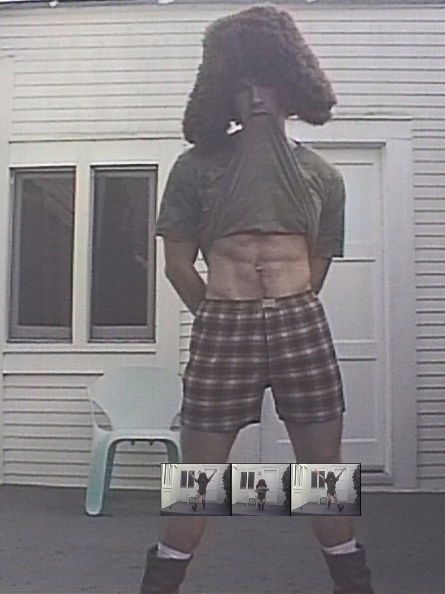 hollanderlover's tweet image. he’s taking it