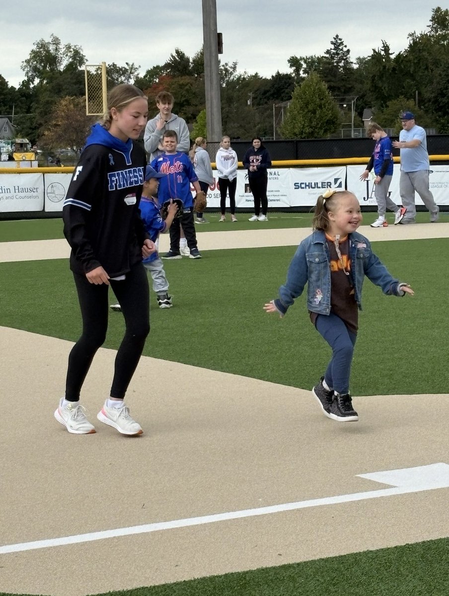 Finesse 15u Compete tweet media