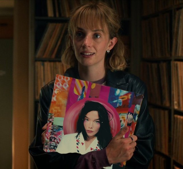 acervö björk tweet media