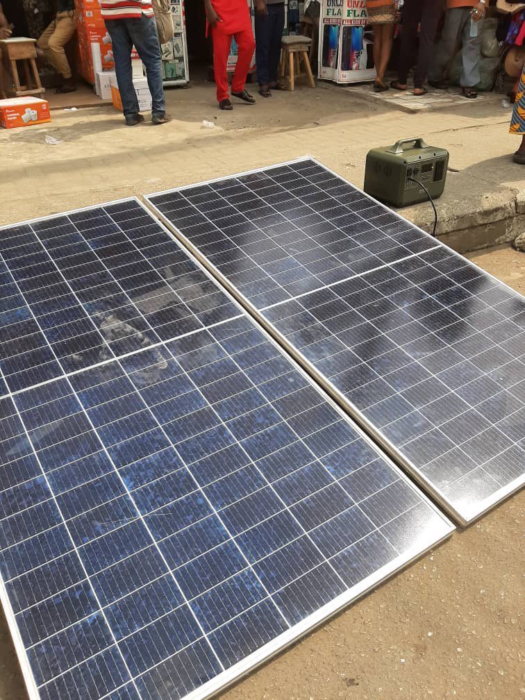GadgetsTec1052's tweet photo. 2kva solar generator 
4 panels 

¢ 17,720

-Remember to ask for your solar fan gift-

Charging 200 phone daily 

And spending ¢85 on fuel 

Solar will cut out that cost for you today https://t.co/KMFi0lbwfM
