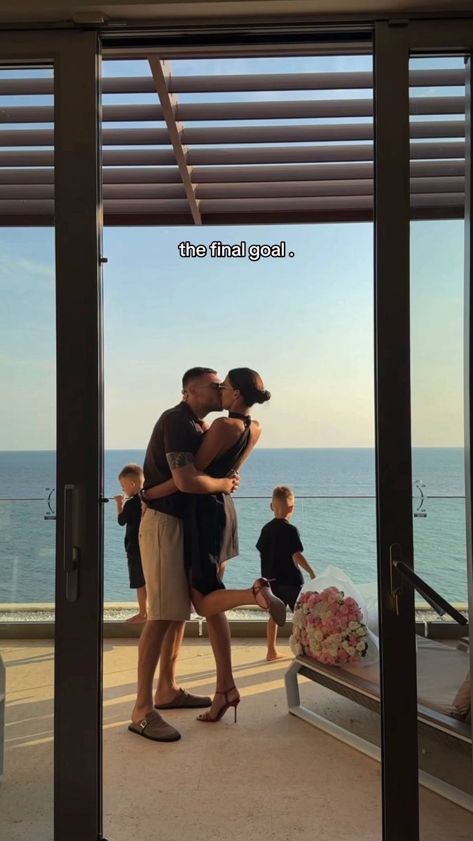 loversphotos's tweet image. 