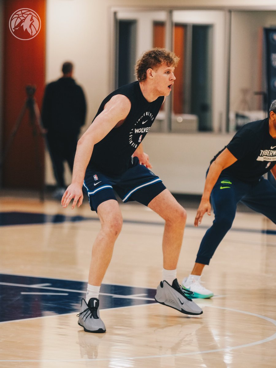 Nike GT Future ‘Metallic Silver’ on feet for Rocco 🤯