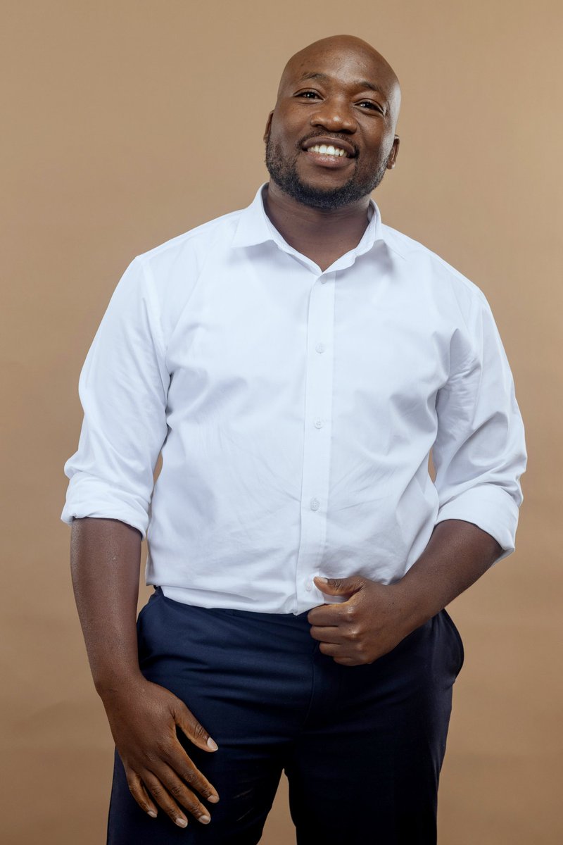 RadioTurf's tweet image. Peter Maluleka is your host on The Dancefloor Party till 02h00.
Topic:
At a party, what kind of a friend are you...
1. The dancer?
2. The talkative one?
3. The one in charge of the playlist?
O theeleditše o le kae?
Romela melaetša ka WhatsApp 076 914 0815
#MyRadioTurf