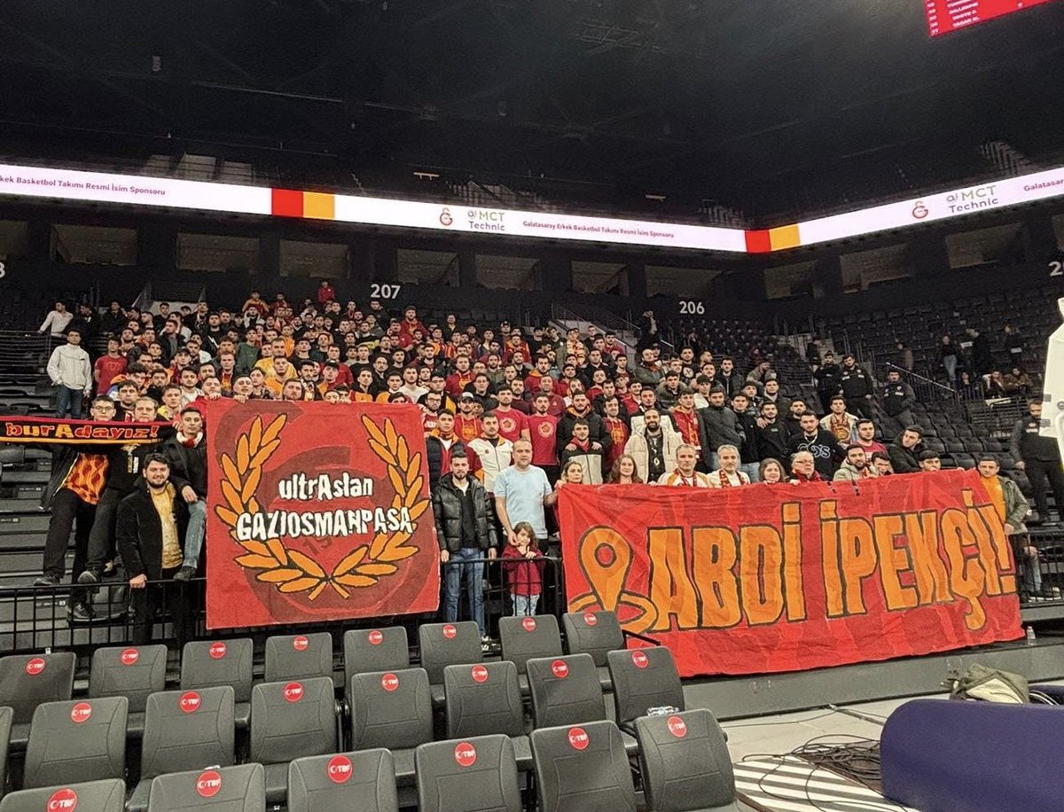 BU TARAFTARIN SENİNLE YAŞAR! 
📍 Abdi İpekçi #ultrAslanUNI