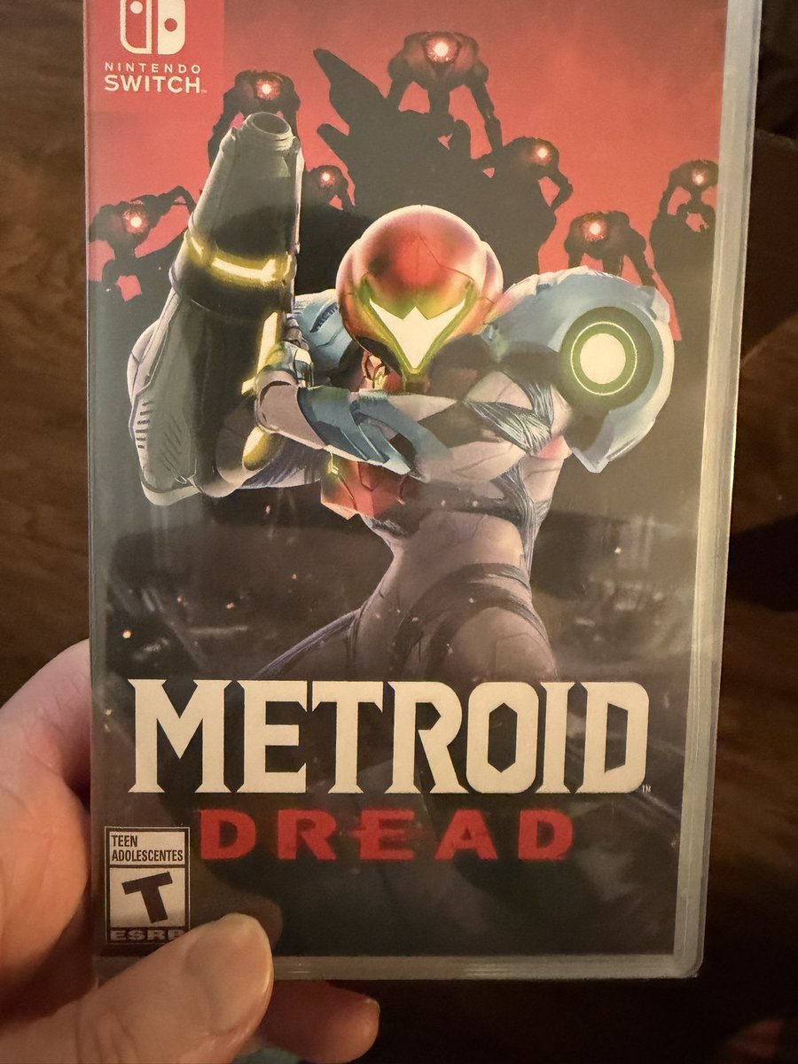 XC_Enel's tweet image. Got the new metroid game everyone is talking about