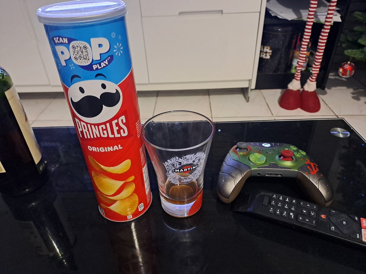 Misstrognon's tweet image. Apero !