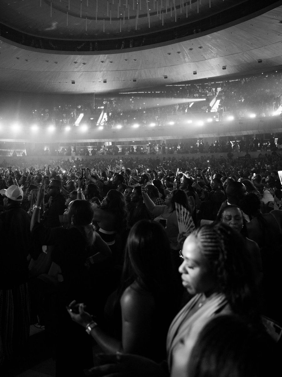 adekunleGOLD's tweet image. I once came to the National theatre as a little kid to watch dreams.
Yesterday, I lived mine.

Thank you Lagos. 
All my love
🦈
#Fuji