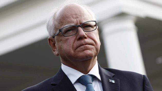 🚨 JUST IN: Rep. Mike Lawler (R-NY) demands Congress force Tim Walz to testify before Congress after Nick Shirley exposes Somali fraud in Minnesota

WE NEED RAIDS AND ARRESTS! Send police into these buildings TONIGHT. It will take less than 24 hours to find out who is fraudulent