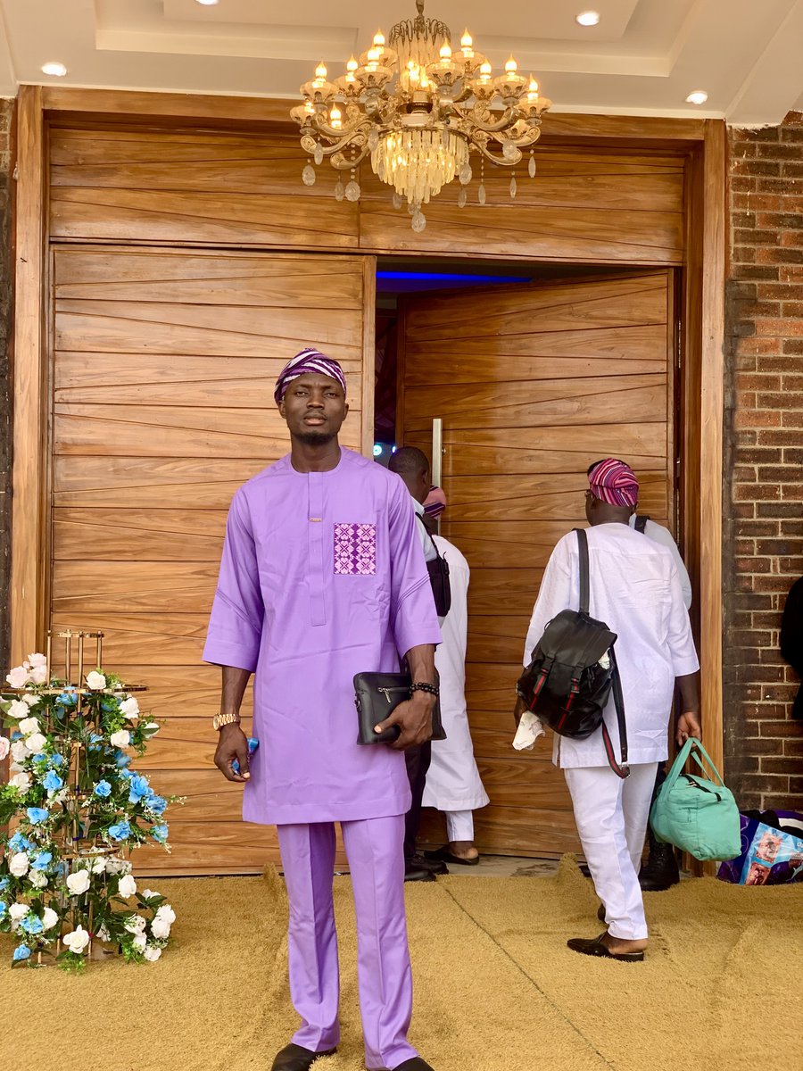 Your celebrity Tailor doing the Lords work 🪡🧵👕🛍