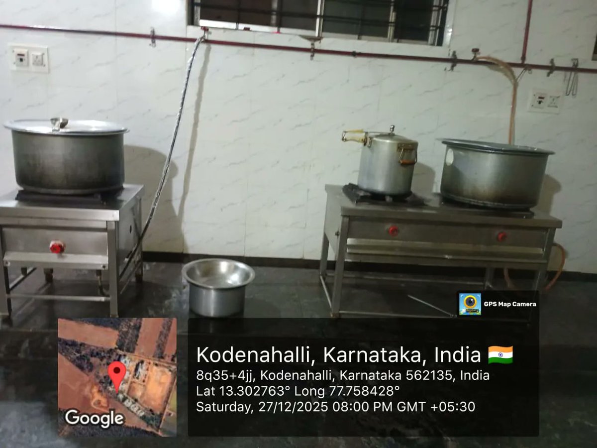 Igrs04's tweet photo. Dinner at IGRS BYRAPURA 04 DEVANAHALLI  #SocialAudit_SWDMeals #SocialWelfare_Karnataka https://t.co/Jm9WkuWnZh