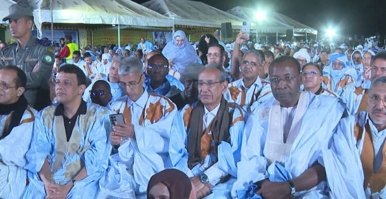 أشرف معالي وزير التنمية الحيوانية سيد أحمد ولد محمد، رفقة والي اترارزة أحمدن ولد سيدأب،  بمدينة المذرذرة، على افتتاح النسخة الأولى من مهرجان المذرذرة الدولي، الذي تتواصل فعالياته على مدى ثلاثة أيام.