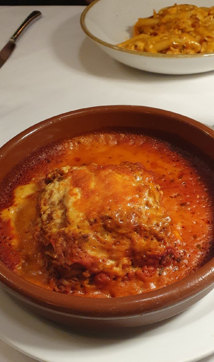 SiobheanG's tweet photo. Nice wee Italian meal there...🥰😋🇮🇹
#LaLanterna
#Glasgow https://t.co/BmB6wXTl6t