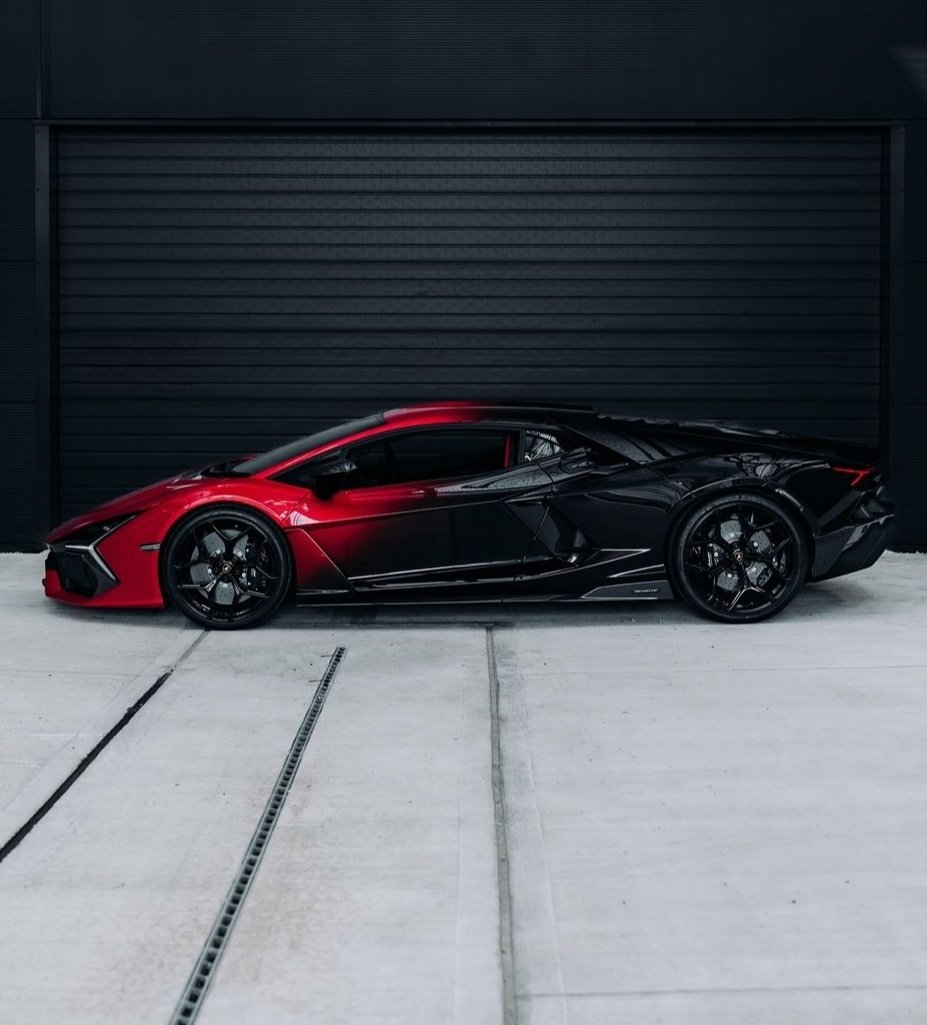 DailyLamboTM's tweet image. 