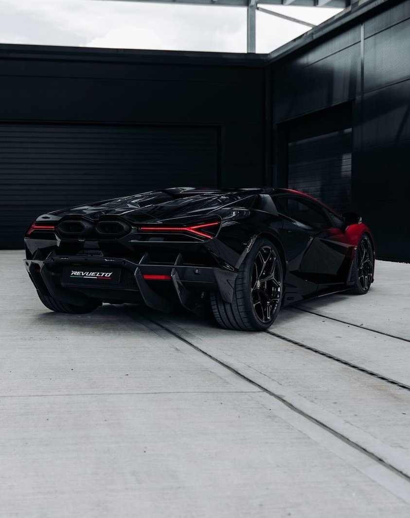 DailyLamboTM's tweet image. 