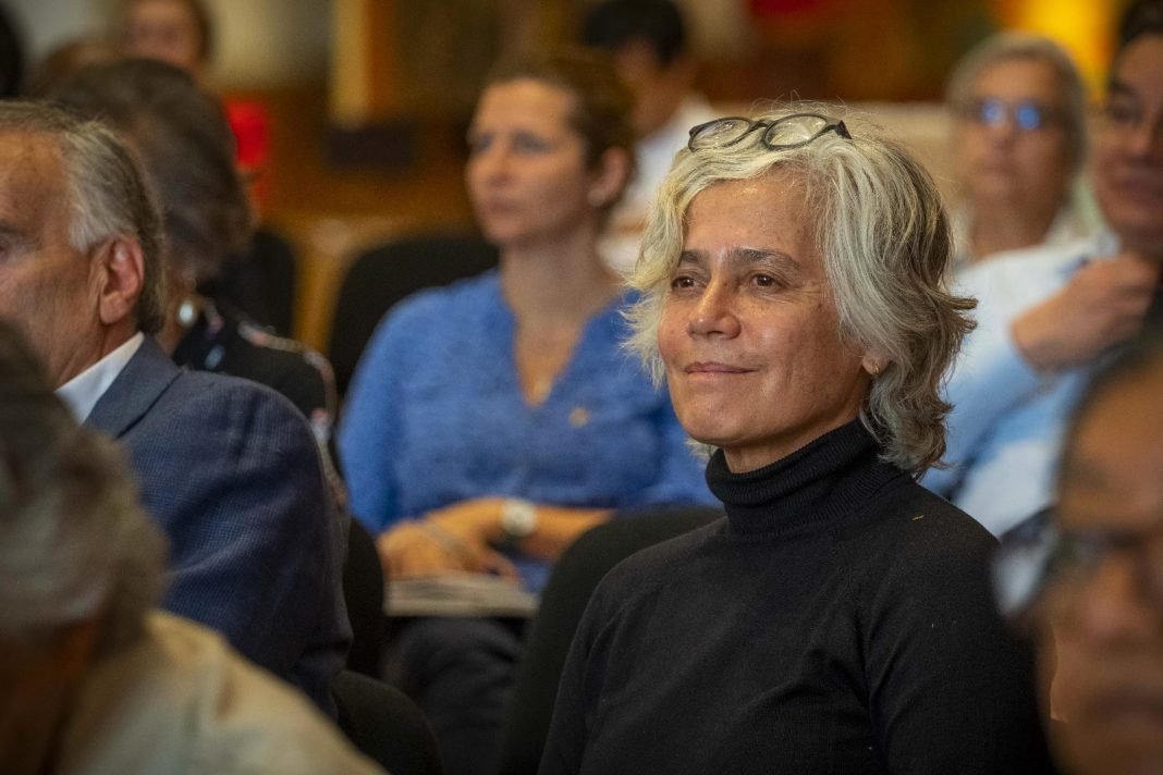 #NoticiasFC Advierte nuestra compañera Mariela Ramírez <a href="/MRmrzP/">Mariela Ramírez</a> en entrevista para <a href="/contrapuntovzla/">contrapunto.com</a>: Los protagonistas del conflicto venezolano deben escuchar a una sociedad que quiere resolver la crisis por una vía no violenta. contrapunto.com/entrevistas-ct…
