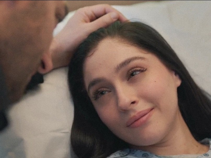 As you can see they're not in love and they're in a fake marriage 😌😅
#GüllerVeGünahlar #ZeySer