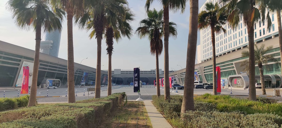 Noam 'LeightNash' tweet media