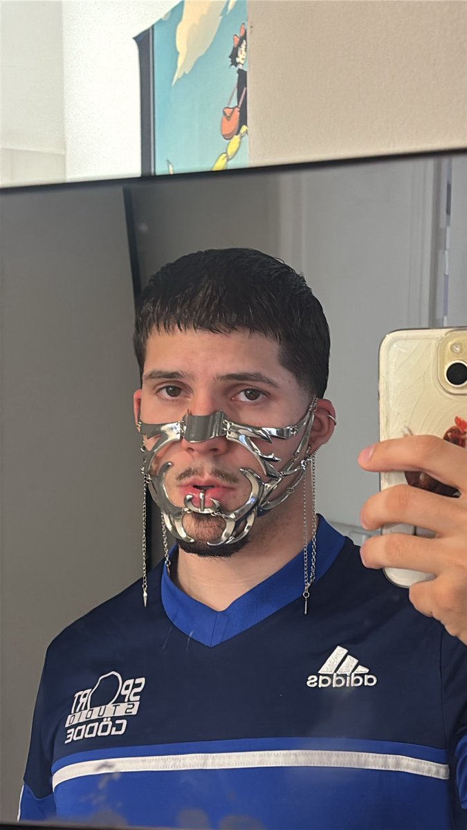 delcieloluna_'s tweet image. Et puis c’est trop stylé quoi