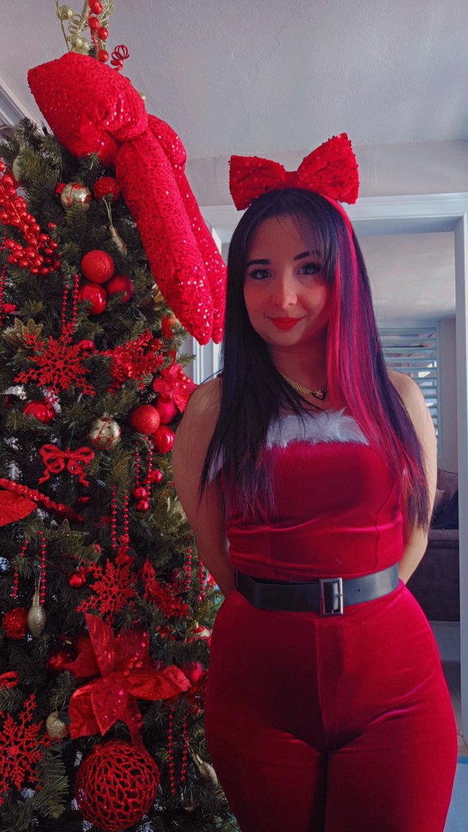 Ruby_Moon11's tweet image. Feliz Navidad 🩷