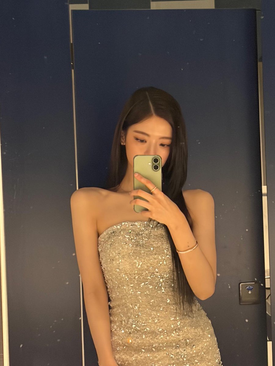 jisupics's tweet image. #LIA lia_loves___ instagram update