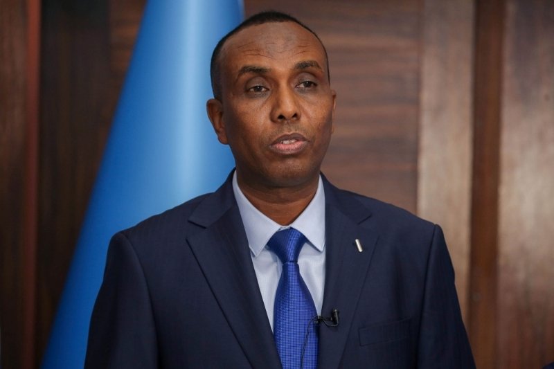 QudsNen's tweet image. Somali Prime Minister Hamza Abdi Barre says that Netanyahu, instead of recognizing Somaliland as an independent country, should recognize the State of Palestine and stop killing its people every day.