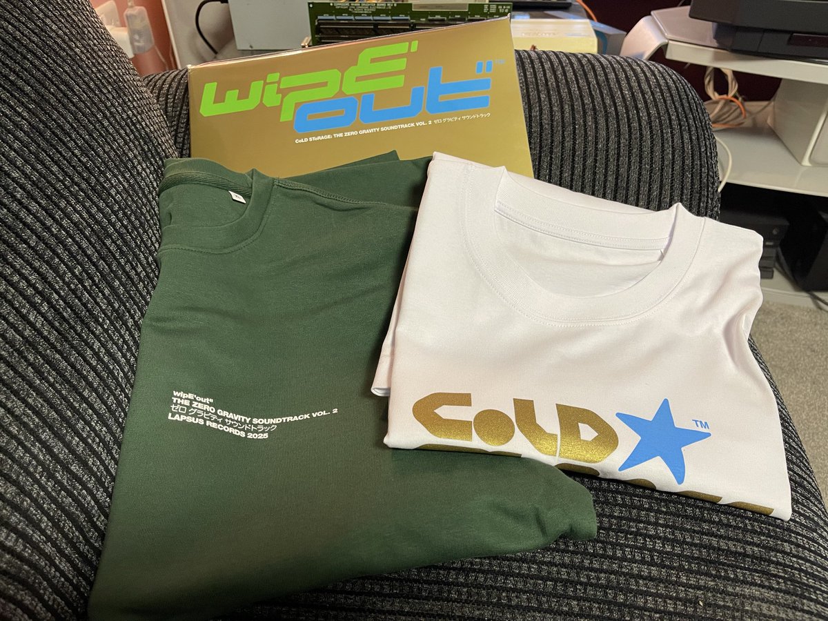 Wipeout soundtrack volume 2 arrived today along with the two ColdStorage tops!

Very nice quality finish to all products. If there is ever a Volume 3, i hope it comes on a transparent black/purple vinyl with blue engine trail swirls on it to give a Wipeout 2097 vibe!