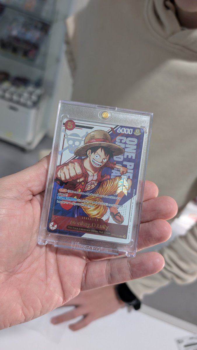 Os recordamos que estamos dando dos 3rd anniversary treasure pack y más promos solo por participar en nuestros eventos de One piece y son totalmente gratis. La historia de esta apertura: Jugador nuevo, su segundo torneo y abre esto. Empezó ayer viernes, le gustó la tienda y el