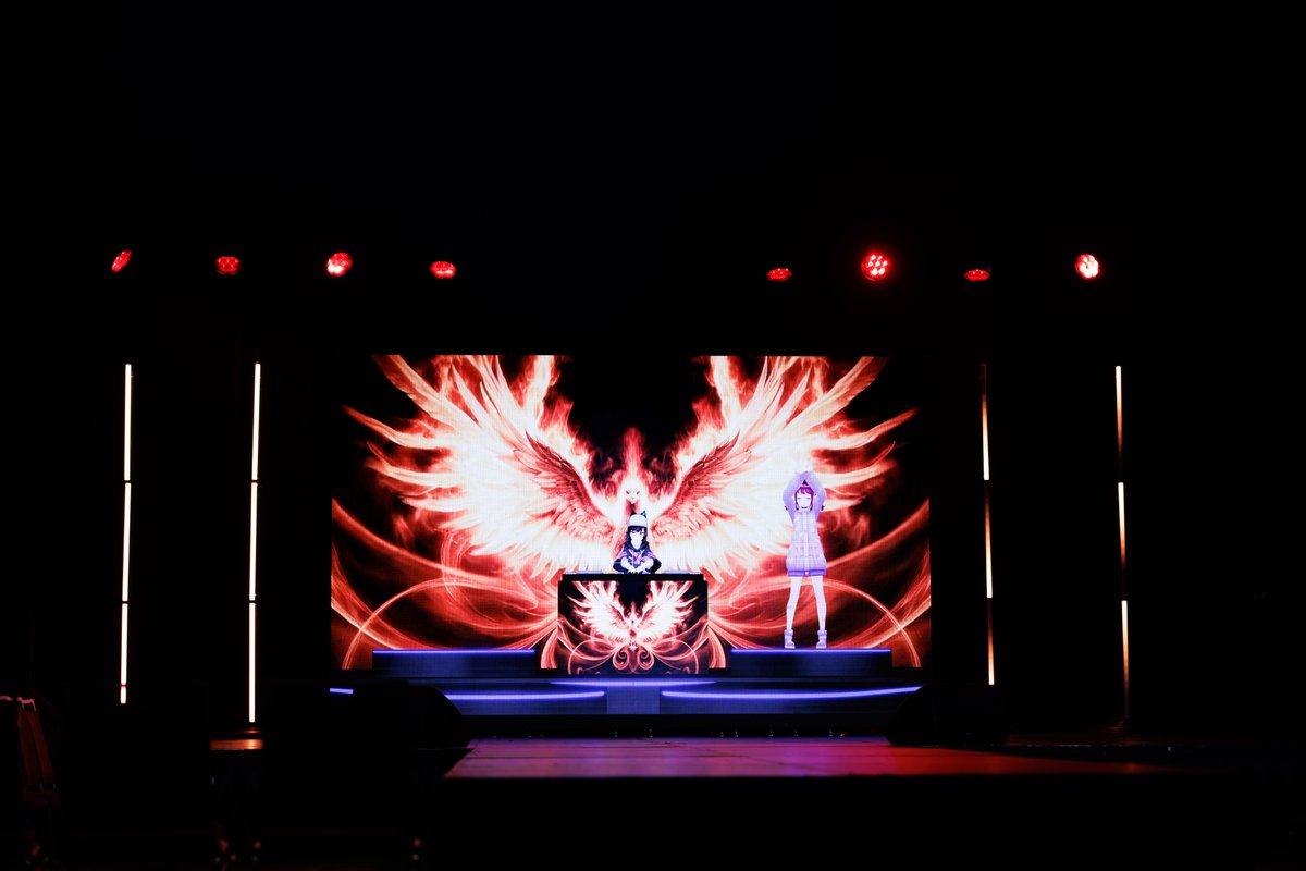 VT_Express's tweet image. It has been one week since #VREVO already!

We hope you all were able to support your favorites and maybe even discover some new ones!

Our team is looking into ways to have some footage of the concert go online. Please keep an eye out as we work out the details! 
#VirtualExpress