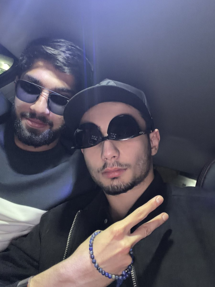 Behdad tweet media