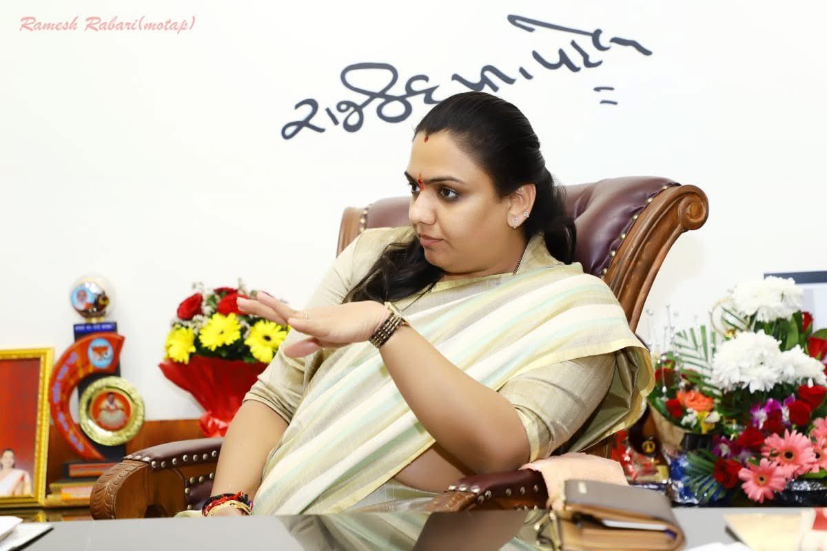 Devalnaik12's tweet photo. @BJP4Gujarat ગુજરાત ભાજપ પ્રદેશ ઉપ–પ્રમુખ તરીકેની નવી જવાબદારી મળવા બદલ શ્રીમતી ઝંખનાબેન પટેલ ને ખુબ ખુબ અભિનંદન સહ શુભેચ્છાઓ.

@zankhanabenbjp  @J_I_Vishwakarma https://t.co/iWjf8FKSOR