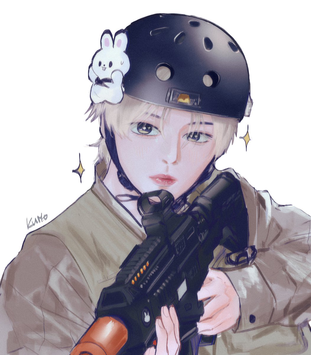 (つ> ◕）つ︻╦̵̵͇̿╤───  
#LeeKnow