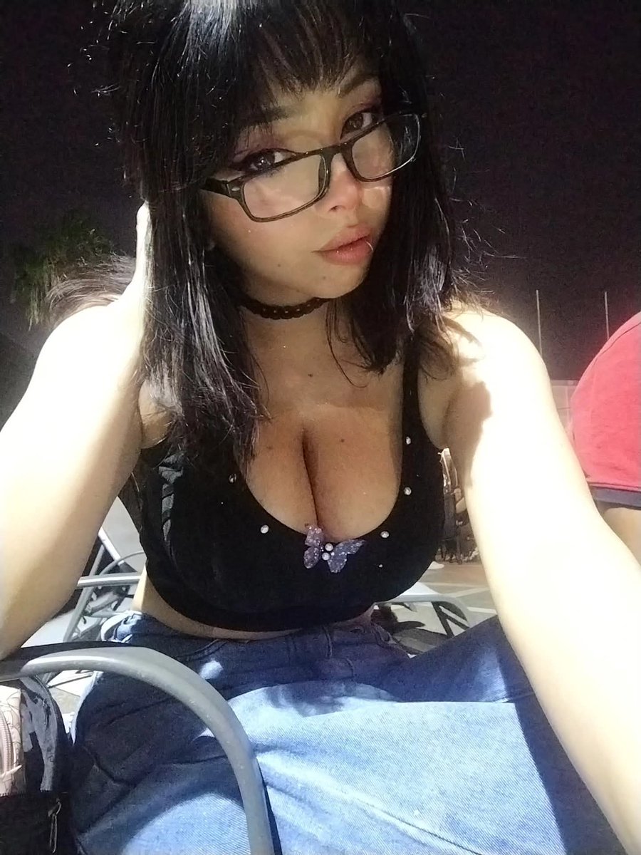 Tener un crush con alguien no existe, todo es invento del gobierno
#ecuador #guayaquil #fotovieja #fotodeldia #girlpic #picoftheday