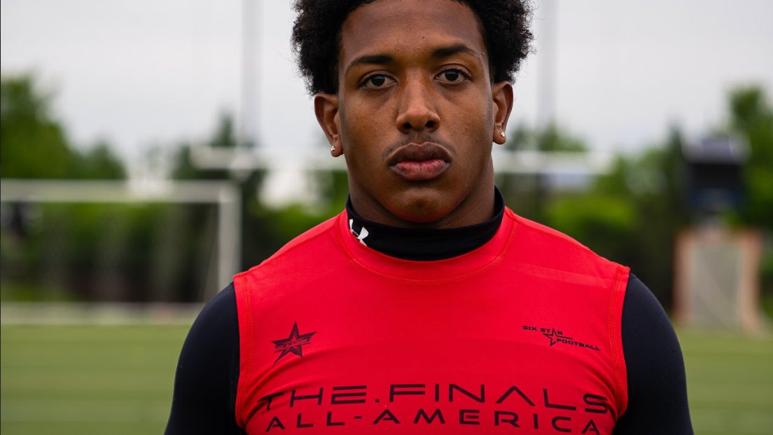 6starfootballMO's tweet image. Missouri DL and Edge Prospects Ready to Make Offseason Statement

Several DL &amp;amp; EDGE prospects are primed for a breakout with strength gains, development, and camp season approaching ⏳💪

STORY ▶️ sixstarfootball.com/article/missou…

@DAntonBerry1 @darron_boonejr @CClarkJr8 @ElijahMDavis…