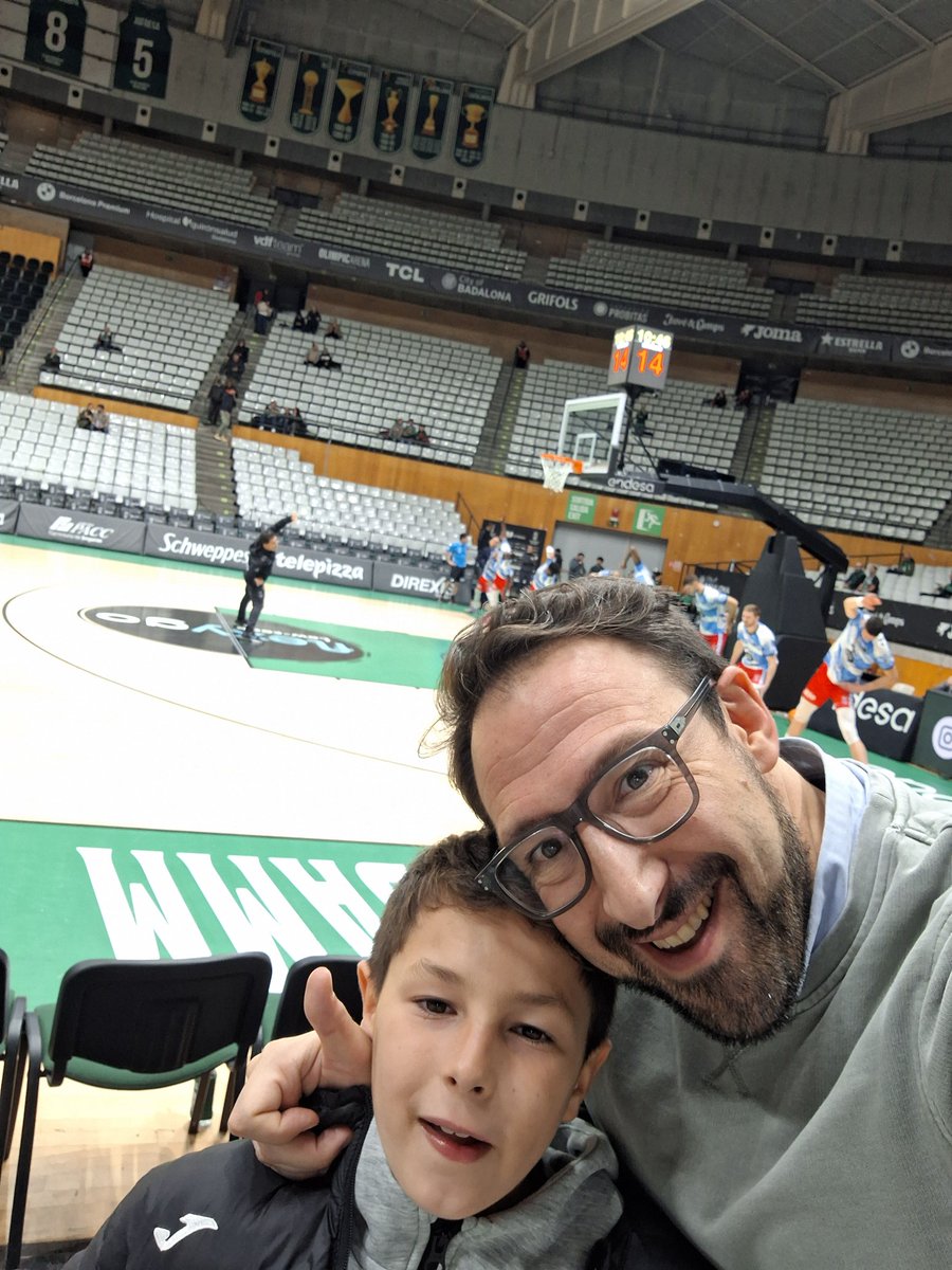 alrubu's tweet photo. #Olimpicverdinegre
Som-hi penya!!!! https://t.co/jOl4K89rIT
