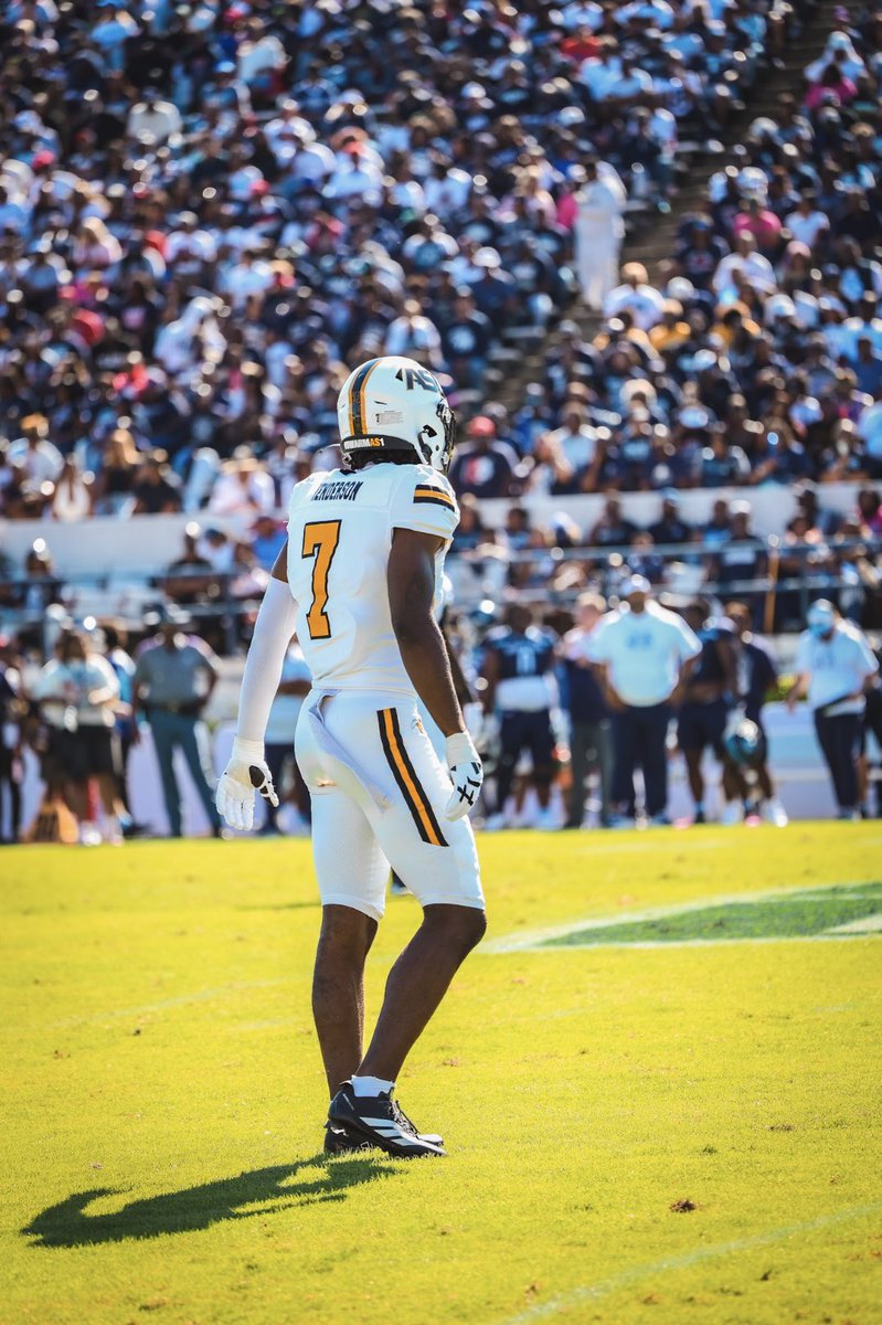 Kayvon Henderson🆘 tweet media