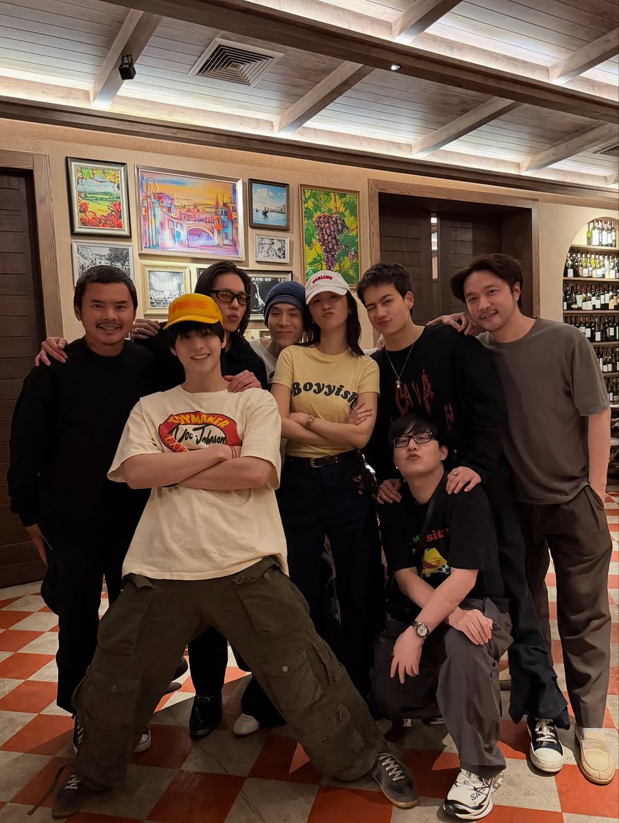 ครอบครัวนาดาวตลอดไป ตลอดกาลลล ~
(พบเจอหน้าเจ้าเด็กแล้ววววววววว)

#bbillkin