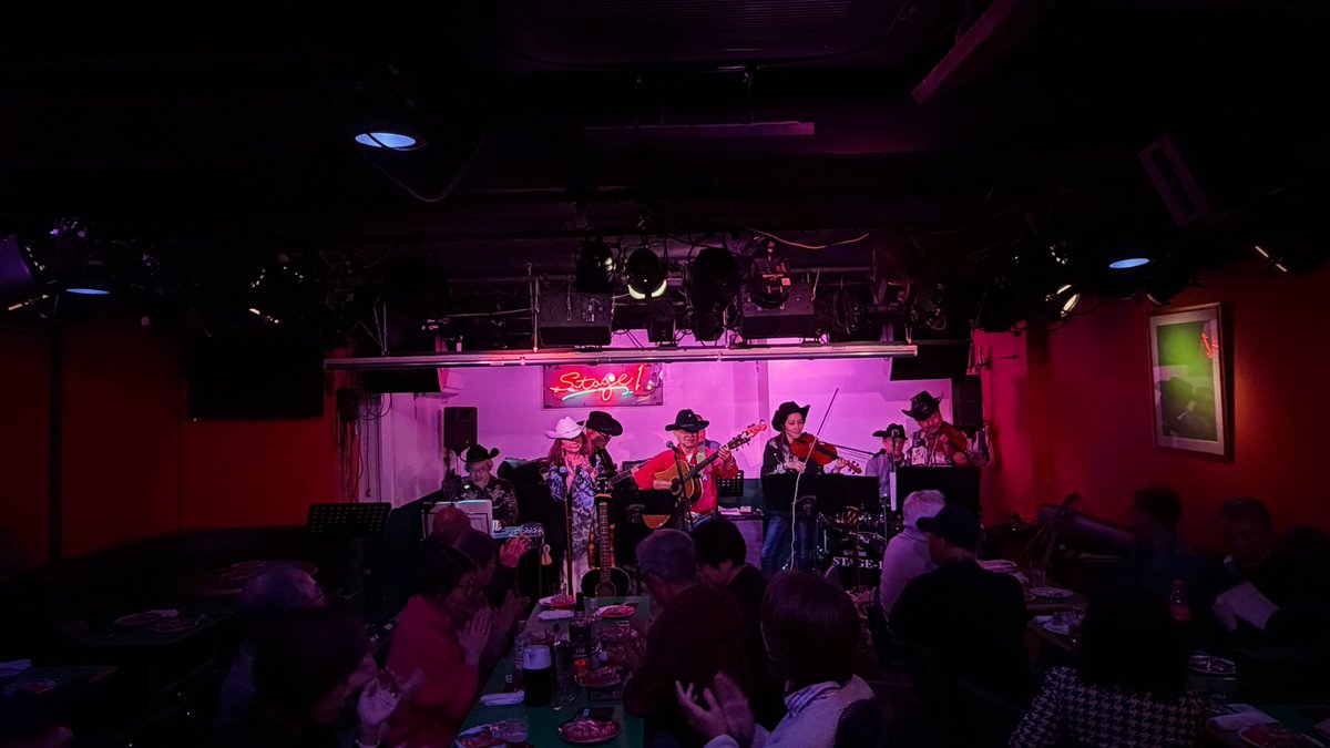 12/26は今年最後の湘南ツイン倶楽部。たくさんのお運び、ありがとうございました。来年1/11は鎌倉ダフネ！

#湘南ツイン倶楽部
#aisukematsutoya