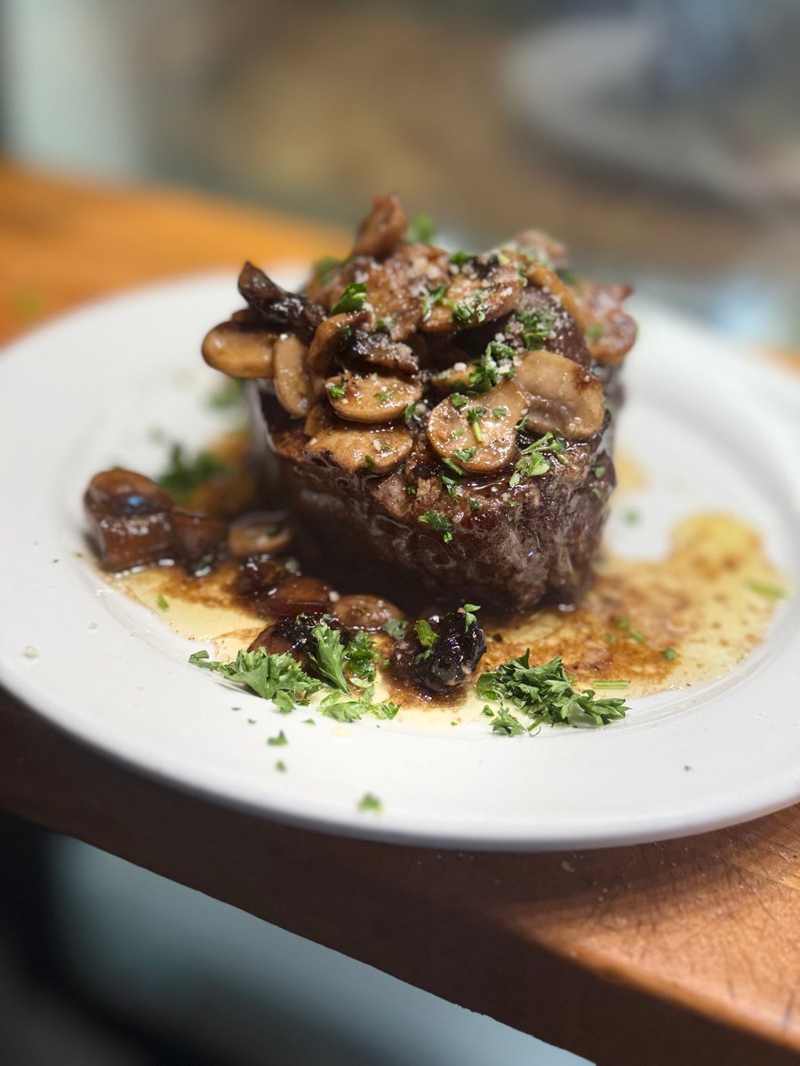 4thBase1's tweet image. Savor the flavors of our Tenderloin Filet Dinner at 4th Base Restaurant! Enjoy an 8oz filet, seared to perfection, topped with your choice of mushrooms, onions, or peppers. Complemented by a loaded baked potato &amp;amp; steamed veggies! 🍽️🥩😋 #BestSeller #SteakLovers #4thBaseFoodies