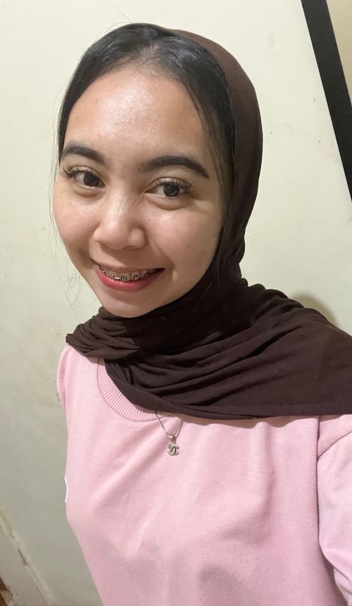 AK47USSY's tweet photo. era Ai semakin meresahkan

before - after 😏🥵

yg mau coba disinii GRATISSS 

https://t.co/R8qeAQjeby https://t.co/NO0a745jWT