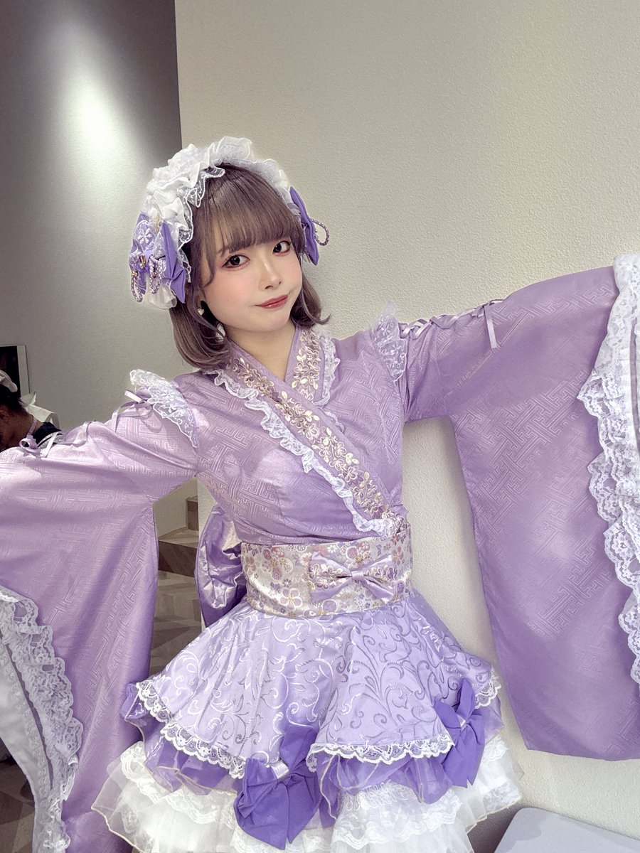 おはようれたん🐇 今日は年内ラストライブ🎤 飛び込んでおいで〜❕