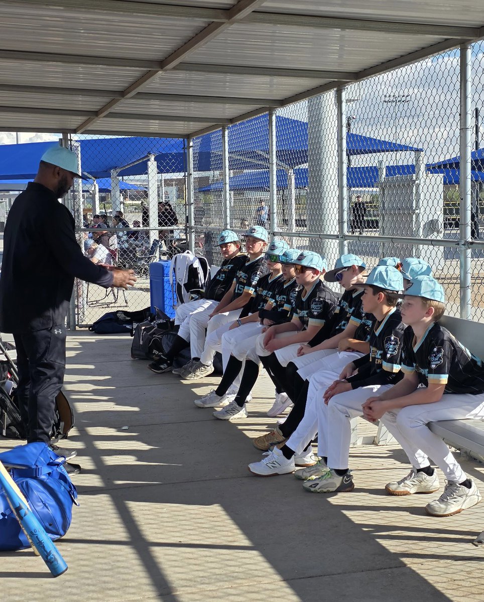 GameDayUSA's tweet photo. 🌵Awesome first day at BaseballFest in Mesa!  Pool play starts tomorrow!  

#GameDayUSA #BaseballFest #PROSPECTTeam #NewlyMinted #Mesa #HappyNewYear #NYE2025 https://t.co/AGYA6kKnIE