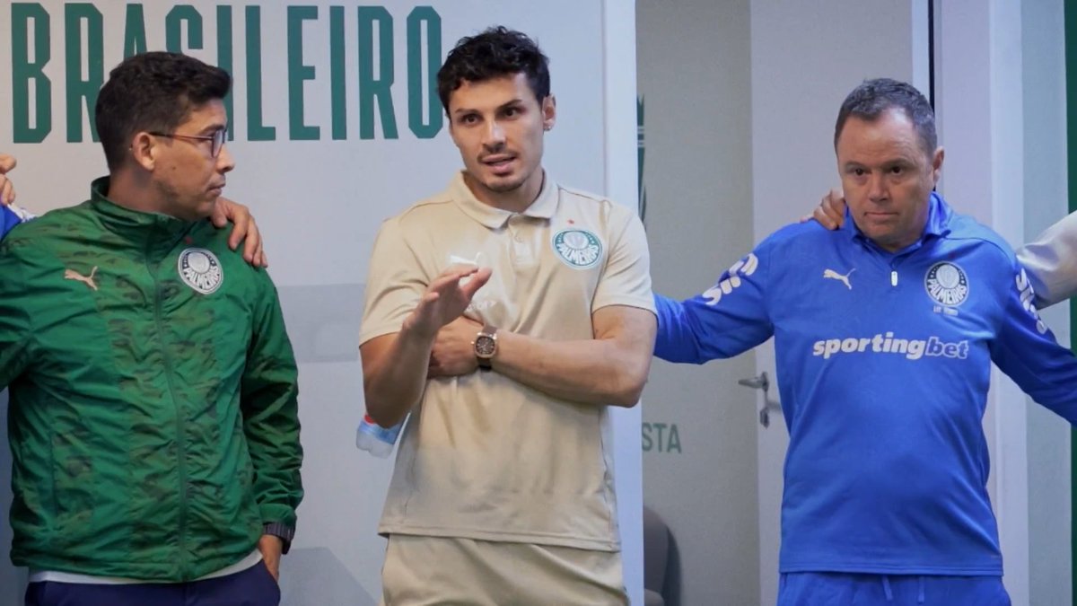 DataFutebol's tweet image. "Sei que vai doer, é chato, mas não vai definir quem você é (Aníbal Moreno havia dito que estava com vergonha pela expulsão contra o Corinthians).. Assim como quando a gente vence o título, você não vai passar vivendo desse título.."

"Nessas horas, a gente não pode achar que tá…