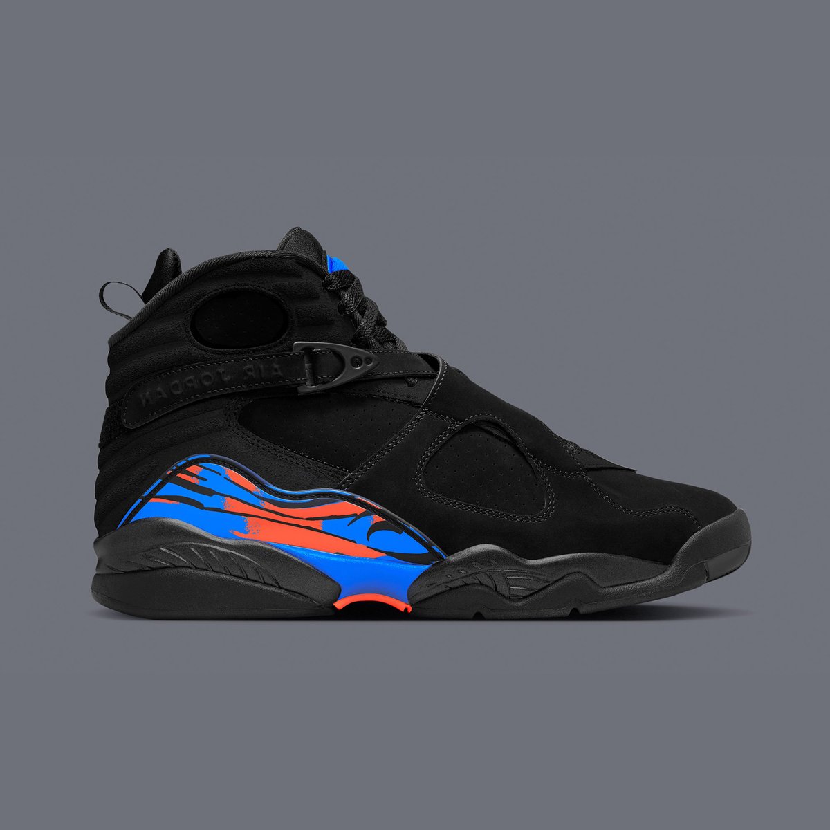 houseofheat's tweet image. Air Jordan 8 "Cavs" Releases September 2026 🔵🟠

Details: hoh.news/R09801Ir