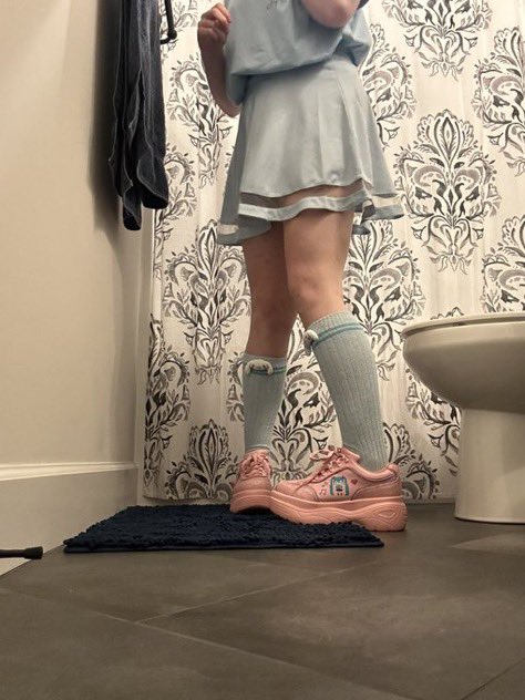 femboy fit check! dms open <3