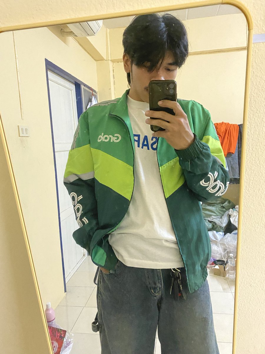 nphkhucnthrwn1's tweet photo. #ด��นหัวฬ่อ 🥰ปีใหม่ใครไม่กลับบ้านบ้าง✋🏻 https://t.co/rGRFKrtatA