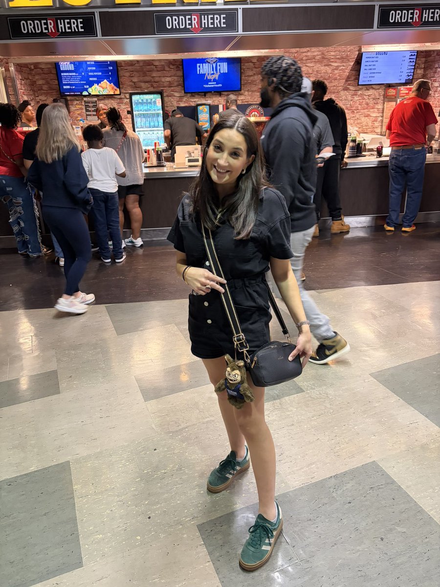 #Pelicans #PelicansGameday #FlockUp #Saturday #LABUBU #HBDDQ